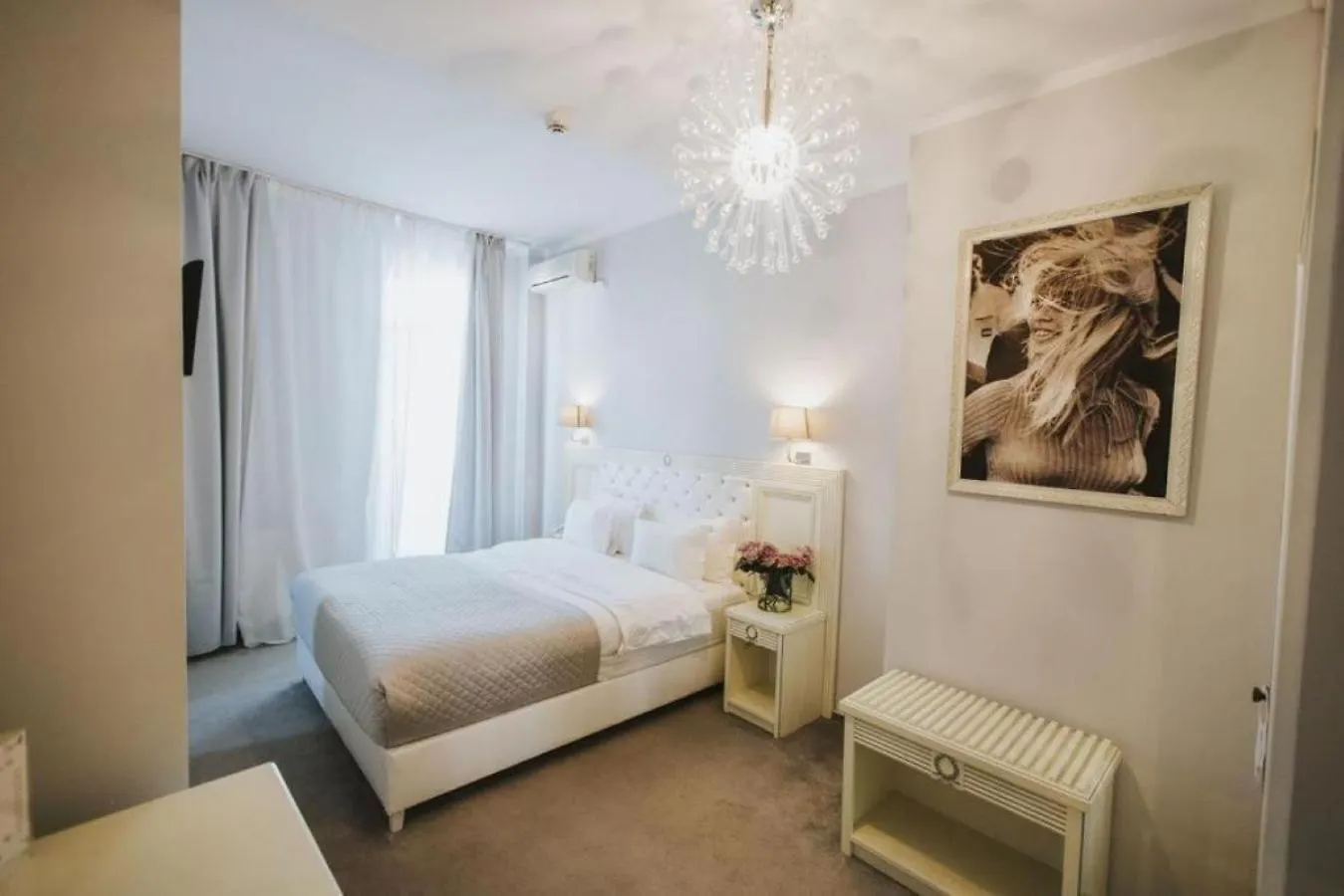 Vila Cornelia Bukarest 3*,  Rumänien